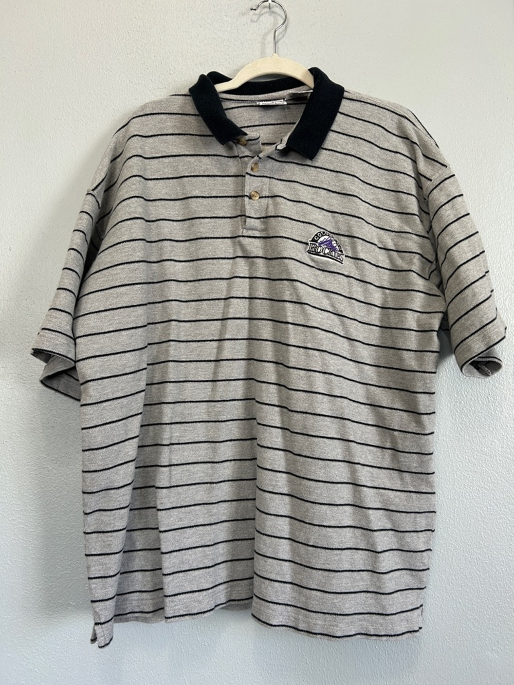 Vintage 90’s Colorado Rockies Men's Gray Striped Polo Shirt with Black Collar